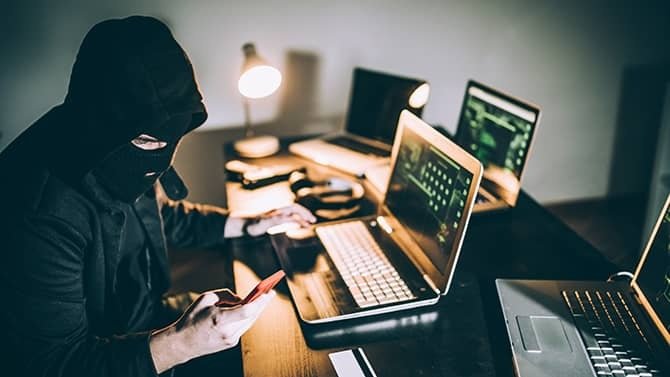 How Hackers Access Your Personal Data 